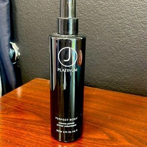 JBeverly Hills platinum 8 ounce perfect body volume primer
